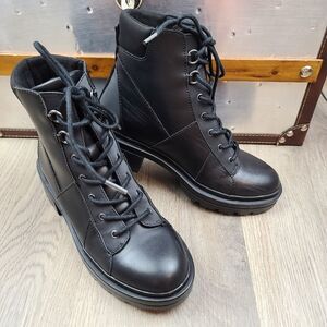 Rocket Dog Combat Boots size 6.5